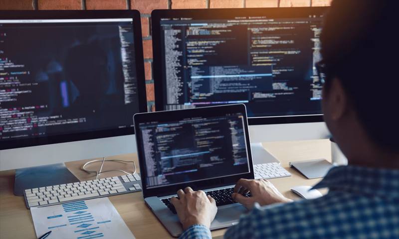 数据科学选型：R与Python如何赋能绥棱县网站建设？